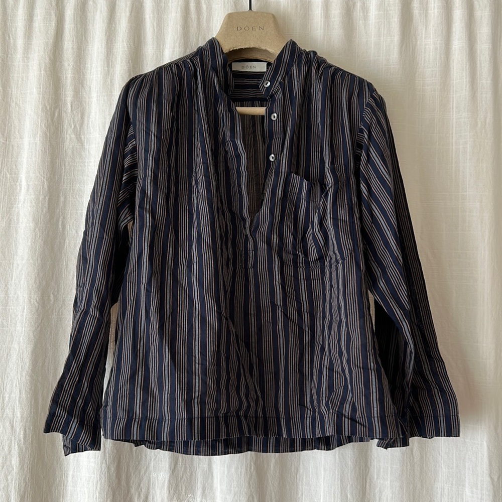 Doen long sleeve shirt